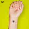 Tatouage éphémère motif fleur fine