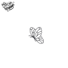 Tatouage éphémère papillon minimaliste de coté