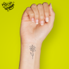 Tatouage éphémère fleur au détail fin