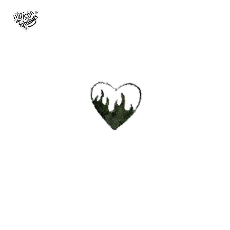 Tatouage éphémère cœur flamme